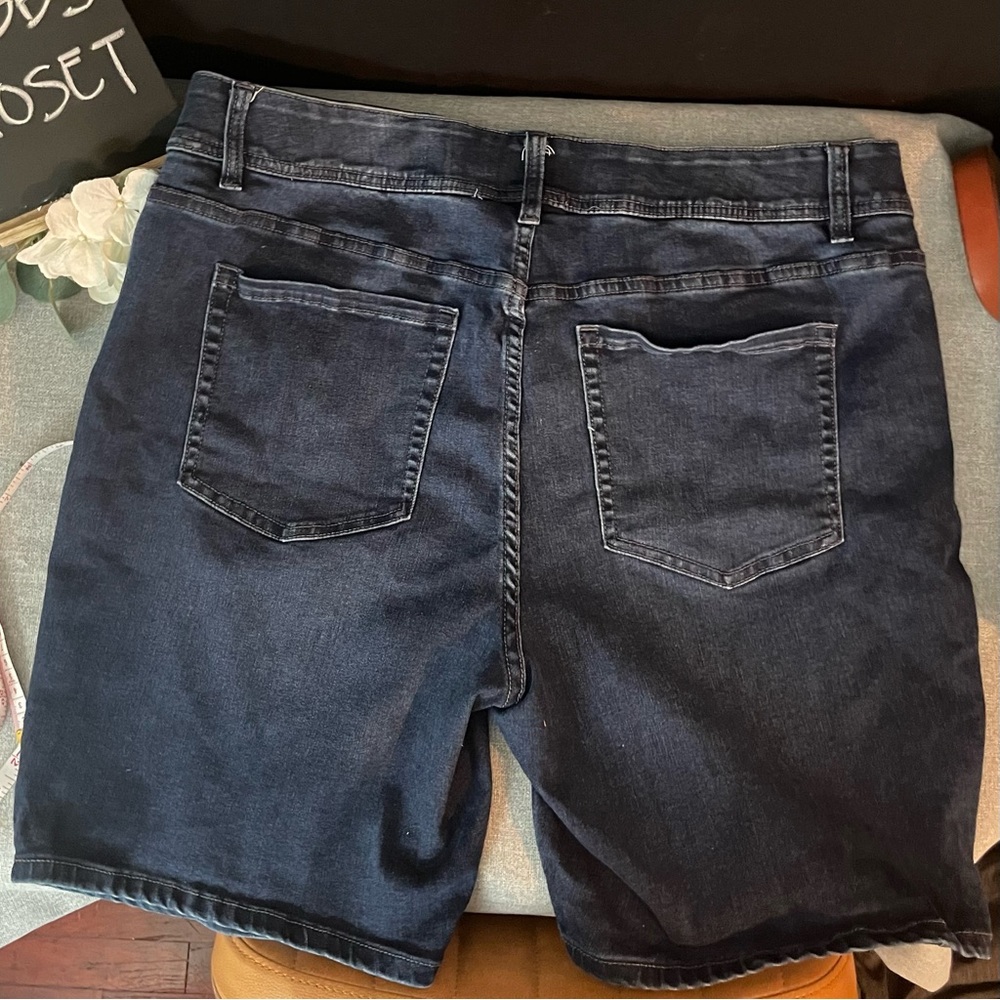 Lane Bryant Blue Jean Shorts - Picture 6 of 6